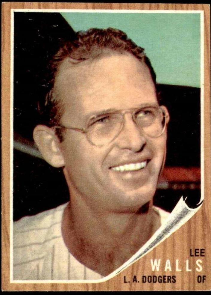 1962 Topps Lee Walls [Face Left Pinstripe Jersey] #129 card