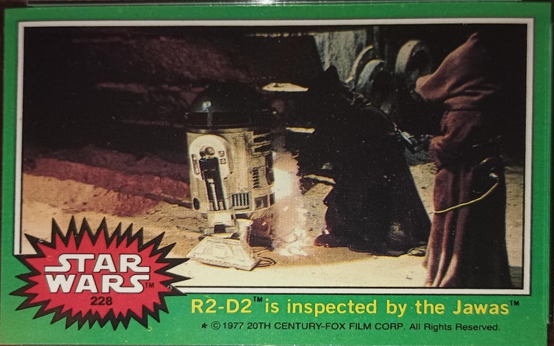 1977 Topps R2-D2 is inspected by the Jawas #228 card