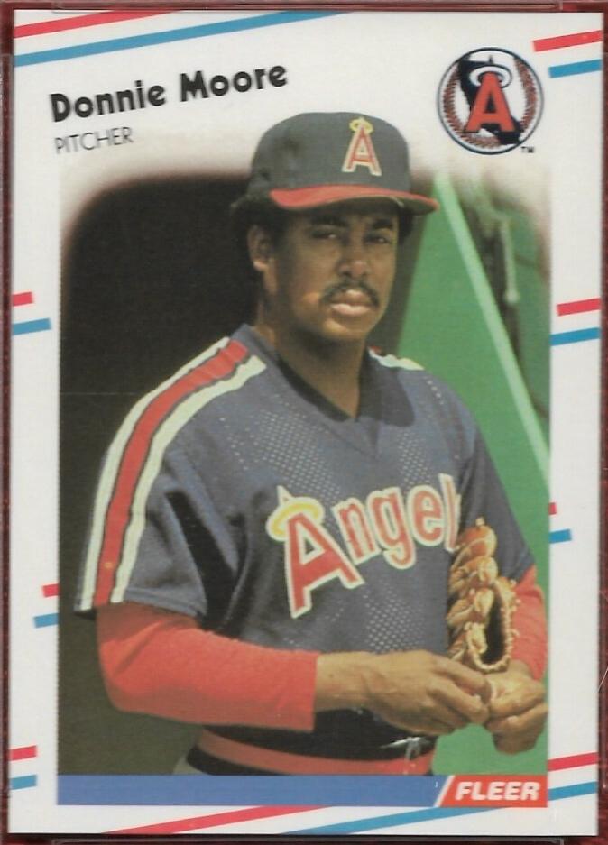 1988 Fleer Glossy Donnie Moore #500 card
