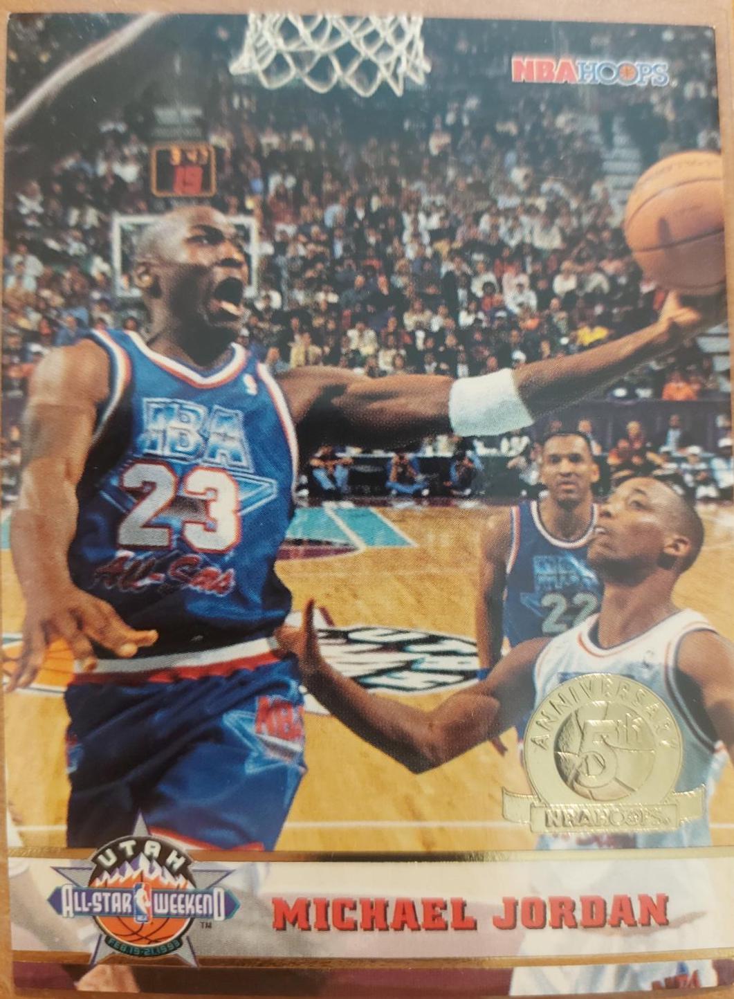 1993 Hoops Fifth Anniversary Gold Micahel Jordan #257 card