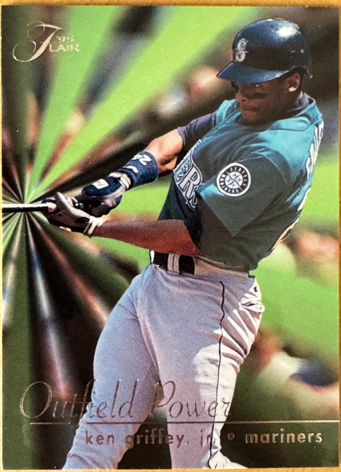 1995 Flair Outfield Power Ken Griffey Jr #7 card