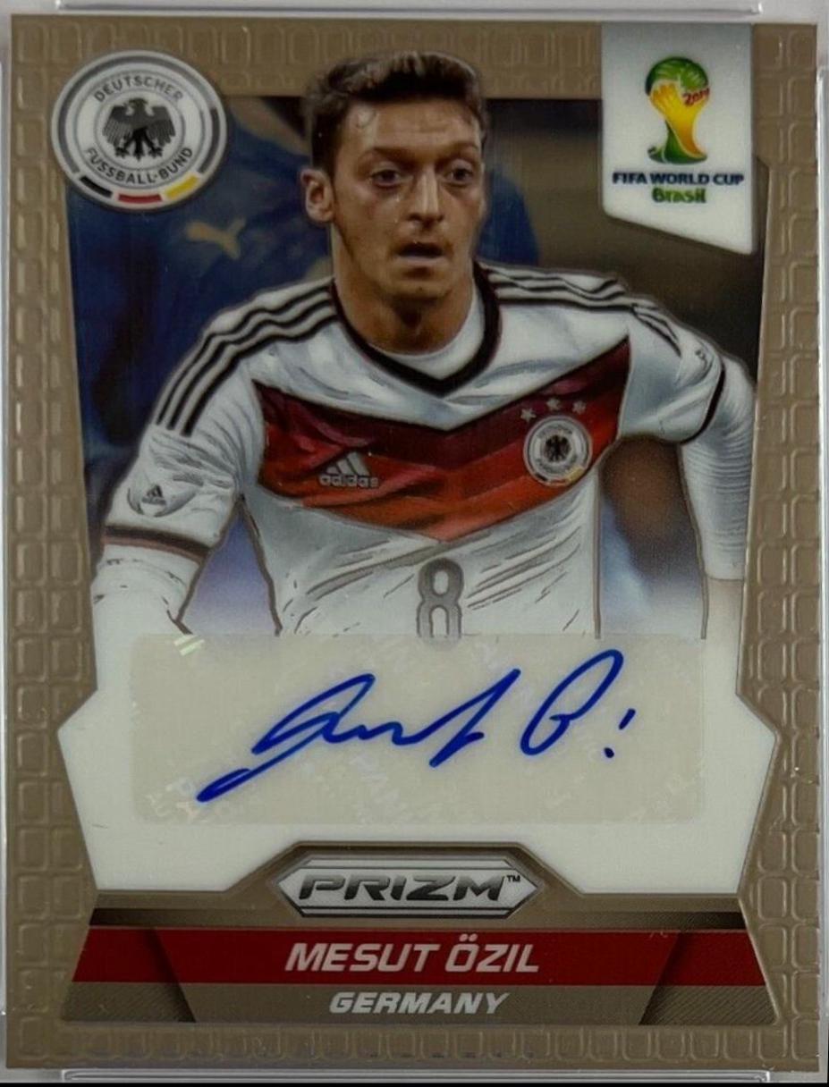 2014 Panini Prizm World Cup Signatures Mesut Ozil #S-MO card
