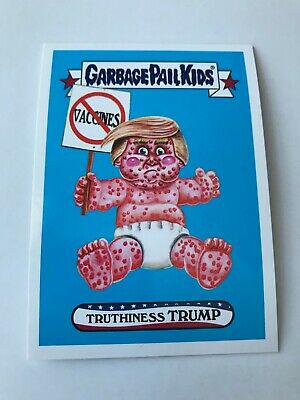 2017 Disgrace to the White House Truthiness Trump #140 card