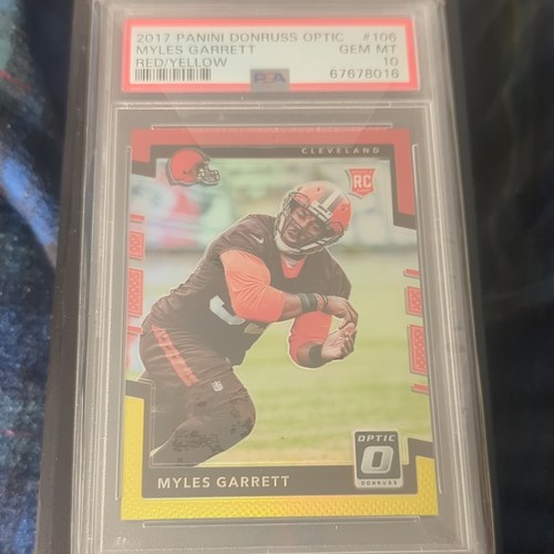 2017 Panini Donruss Optic Myles Garrett [Red, Yellow] #106 card