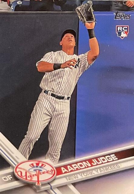 2017 Topps Aaron Judge [Catching] #287 card