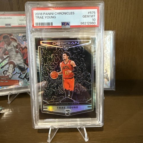 2018 Panini Chronicles Trae Young #575 card