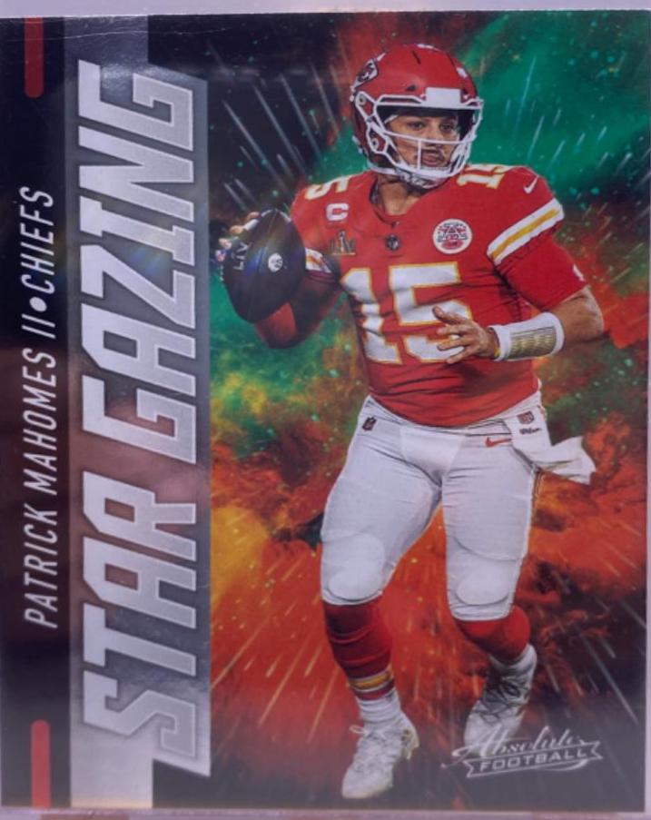 2021 Panini Absolute Star Gazing Patrick Mahomes II #SG2 card