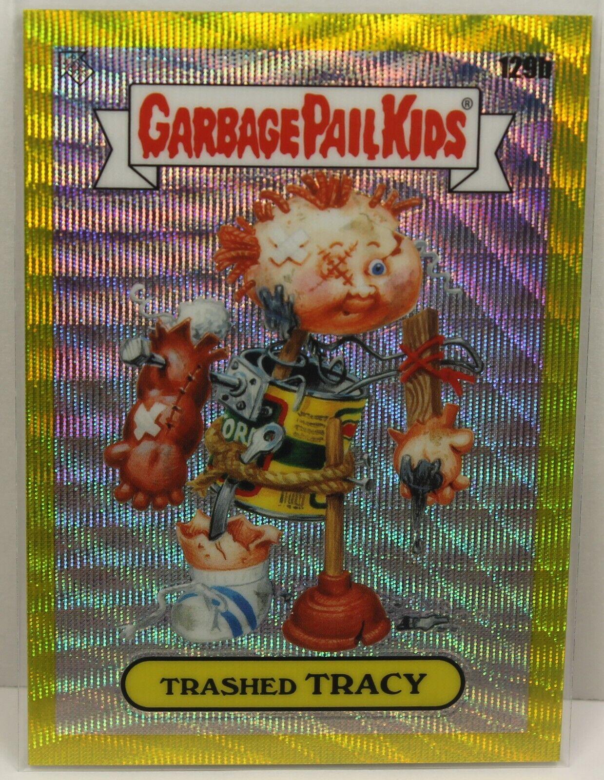 2022 Chrome TRASHED TRACY [Yellow Wave] #129b card