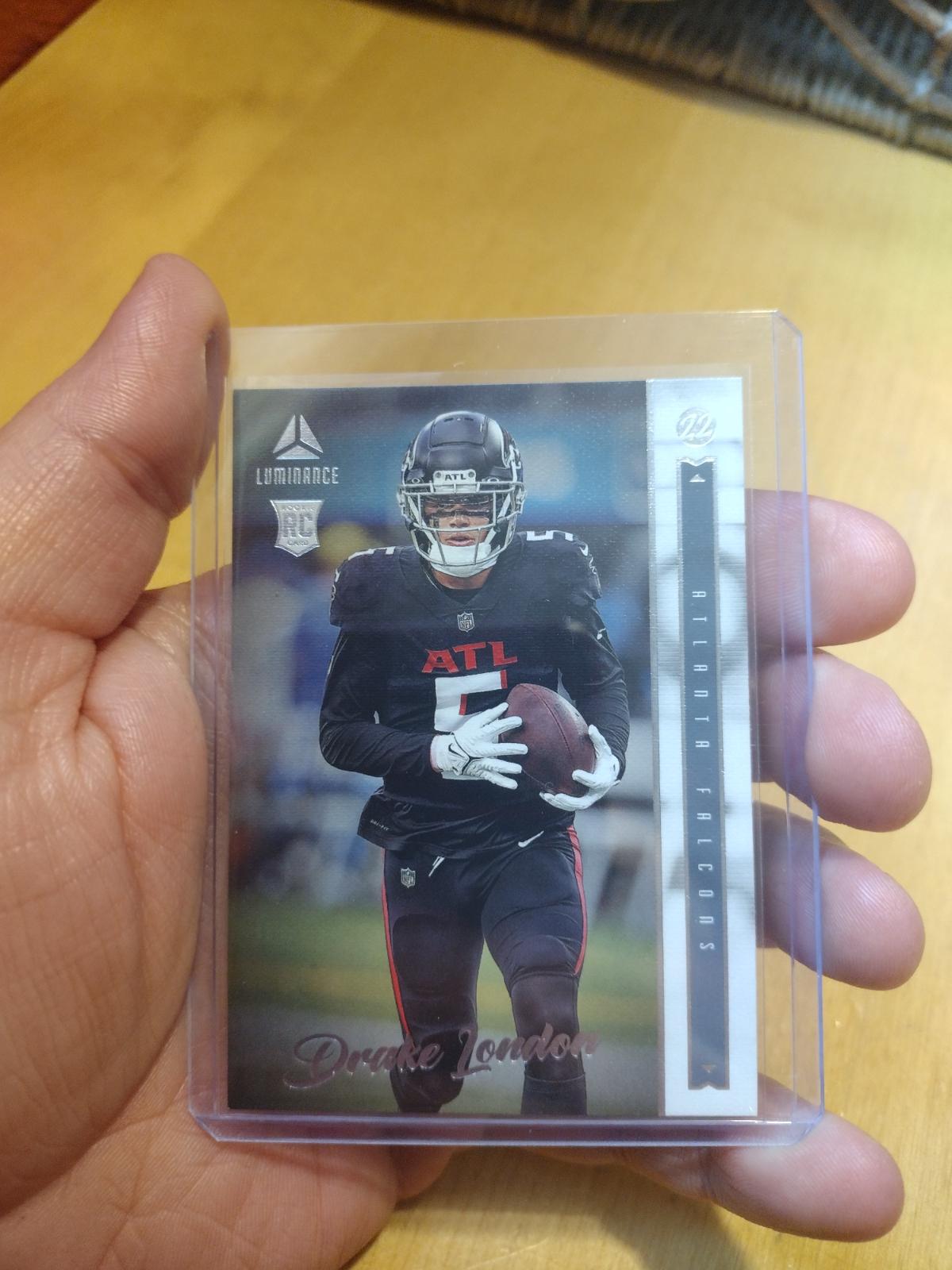 2022 Panini Chronicles Luminance Drake London #203 card