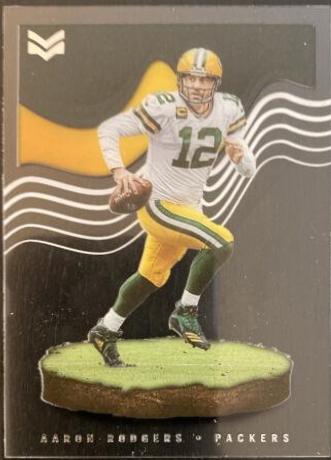2022 Panini Chronicles Magnitude Aaron Rodgers #MAG-10 card