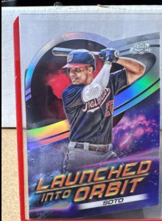 2022 Topps Cosmic Chrome Launched Into Orbit Juan Soto #LIO-5 card