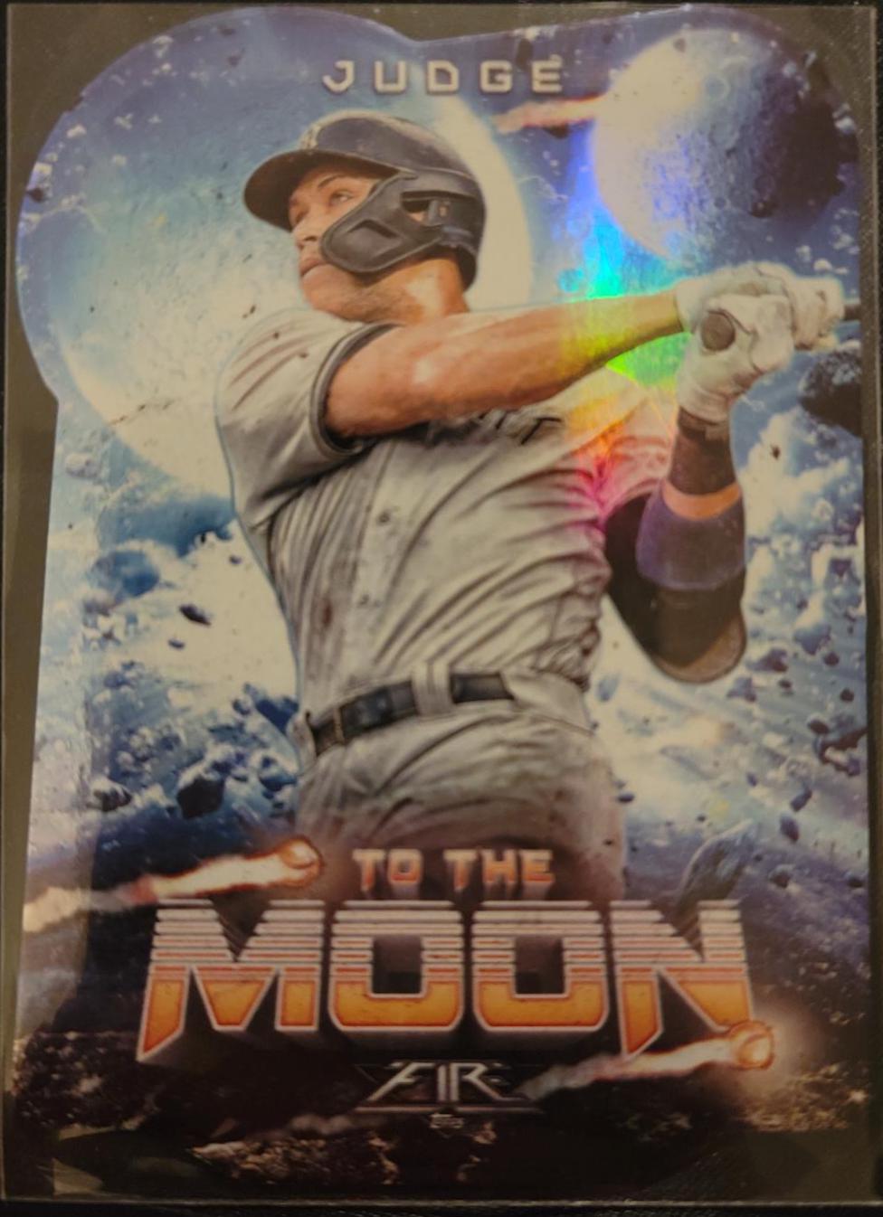 2022 Topps Fire To The Moon Aaron Judge #TTM-12 card