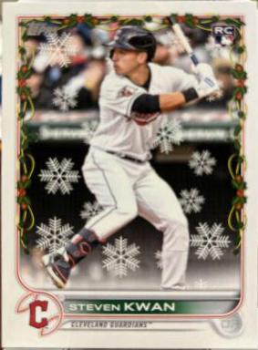 2022 Topps Holiday Steven Kwan #HW21 card
