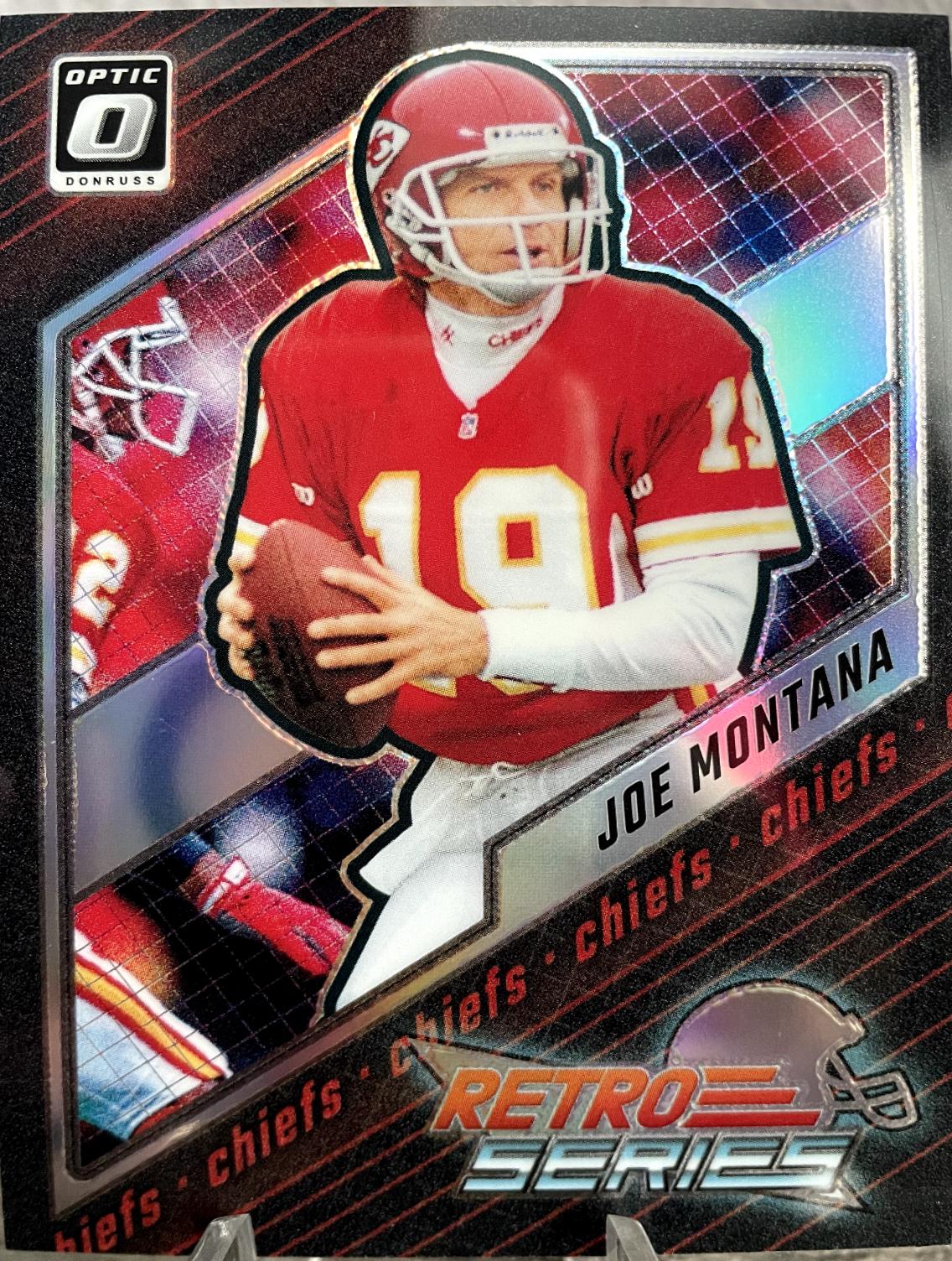 2023 Panini Donruss Optic Retro Series Joe Montana #16 card
