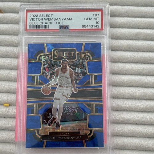 2023 Panini Select Victor Wembanyama [Cracked Ice Blue Prizm] #87 card