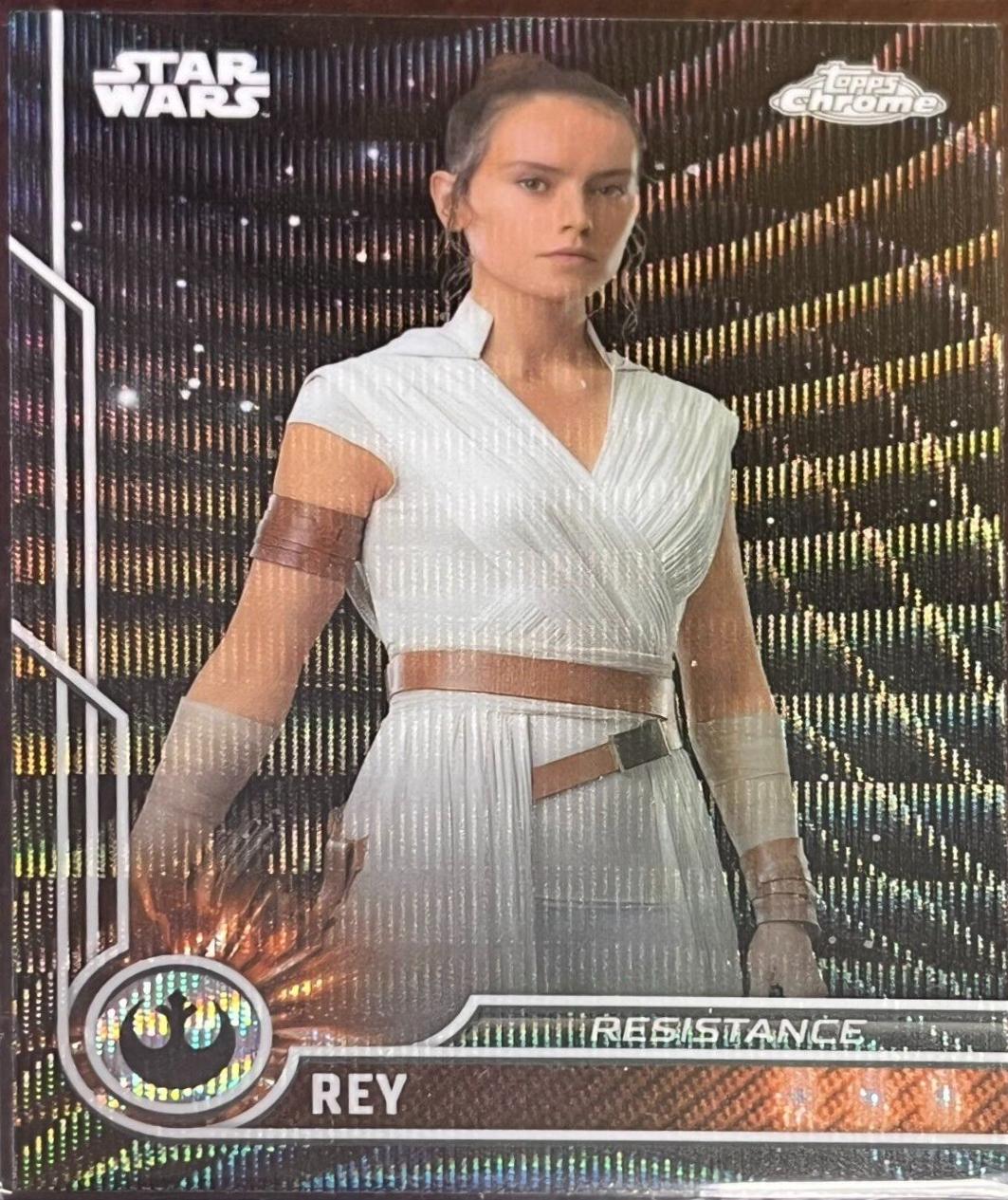 2023 Topps Chrome Rey #69 card