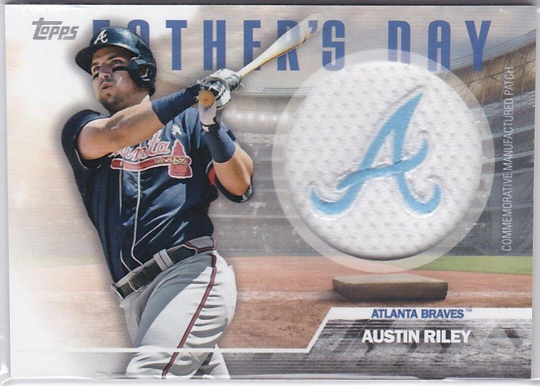 2023 Topps Father's Day Team Patch Austin Riley #FD-ARI card