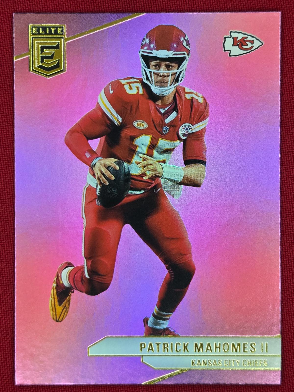 2024 Panini Donruss Elite Patrick Mahomes II [Pink] #70 card