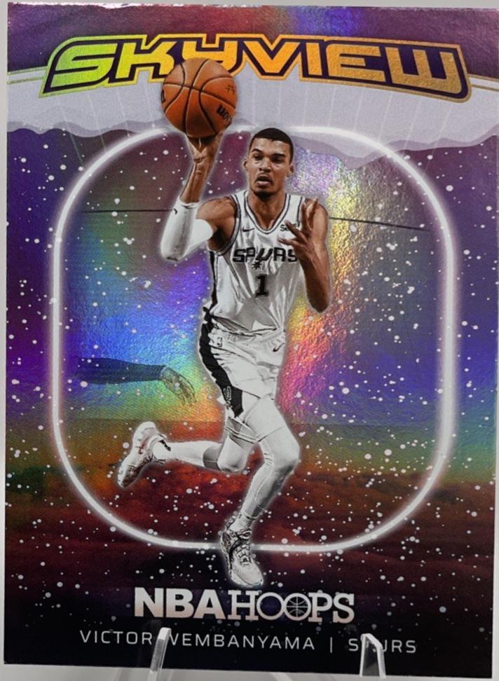 2024 Panini NBA Hoops Skyview Victor Wembanyama [Winter Holo] #16 card