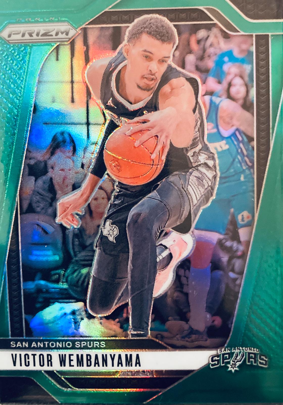 2024 Panini Prizm Victor Wembanyama [Green] #172 card
