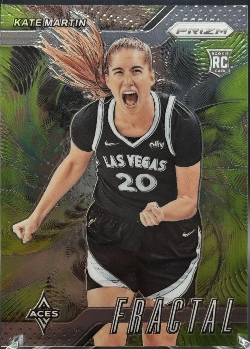 2024 Panini Prizm WNBA Fractal Kate Martin [Green] #6 card