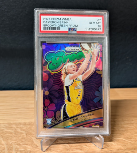 2024 Panini Prizm WNBA Groovy Cameron Brink [Green] #7 card