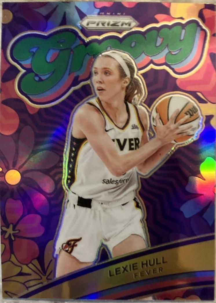 2024 Panini Prizm WNBA Groovy Lexie Hull [Green] #3 card