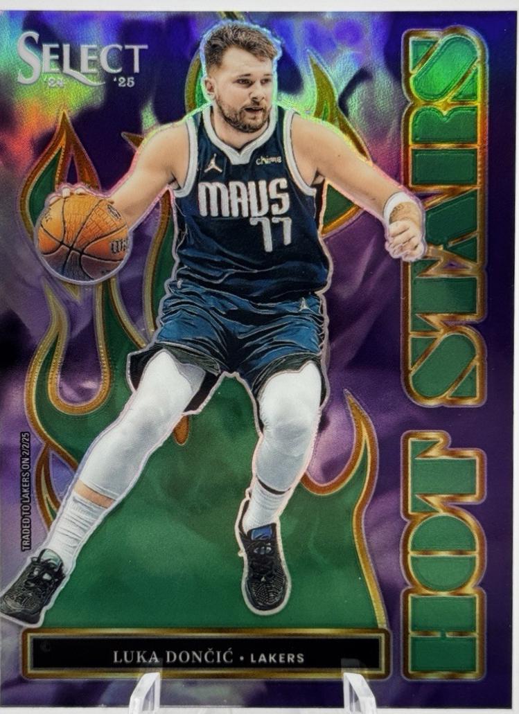 2024 Panini Select Hot Stars Luka Doncic [Green Prizm] #3 card