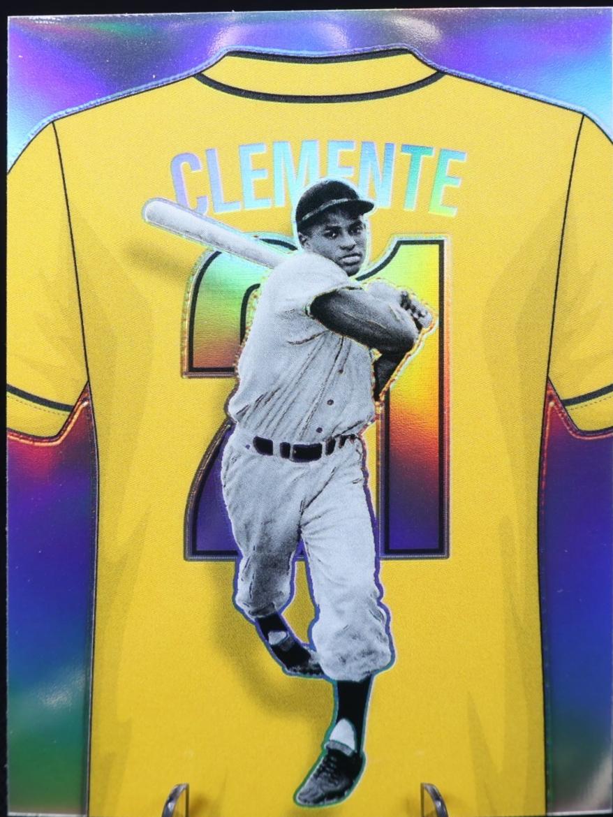 2025 Panini Crusade Numbers Roberto Clemente #13 card