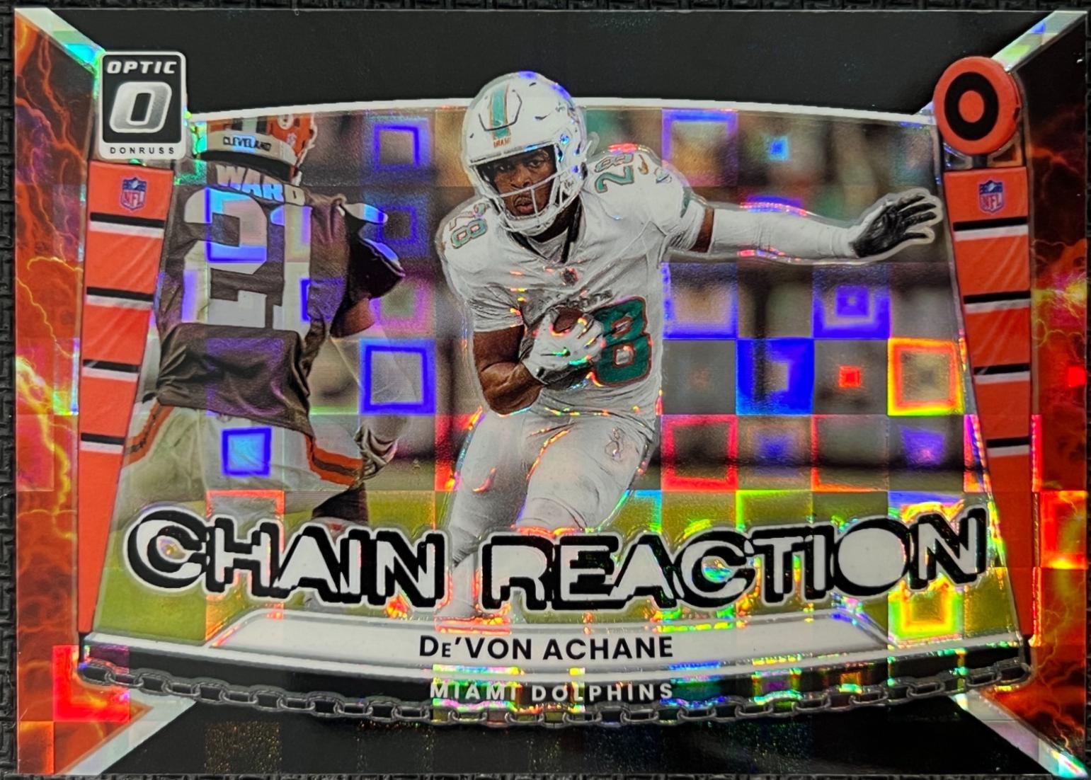2025 Panini Donruss Optic Chain Reaction De'Von Achane [Black Pandora] #3 card