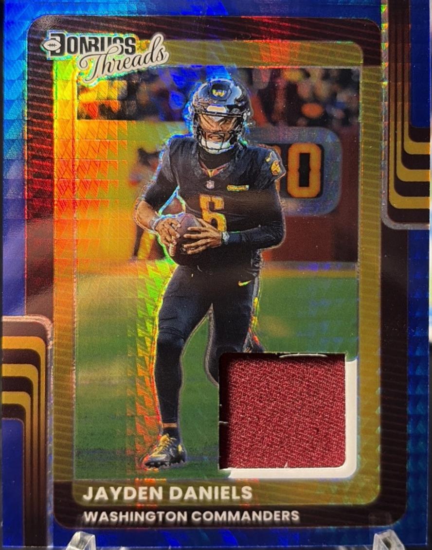 2025 Panini Donruss Optic Threads Jayden Daniels [Blue Hyper] #DTBH-JDS card