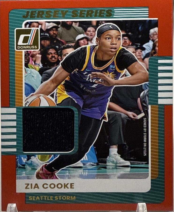2025 Panini Donruss WNBA Jersey Series Zia Cooke #41 card