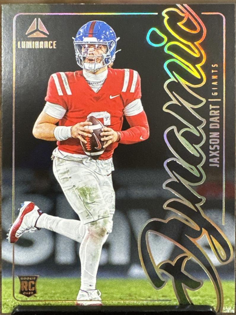 2025 Panini Luminance Dynamic Rookie Jaxson Dart #14 card