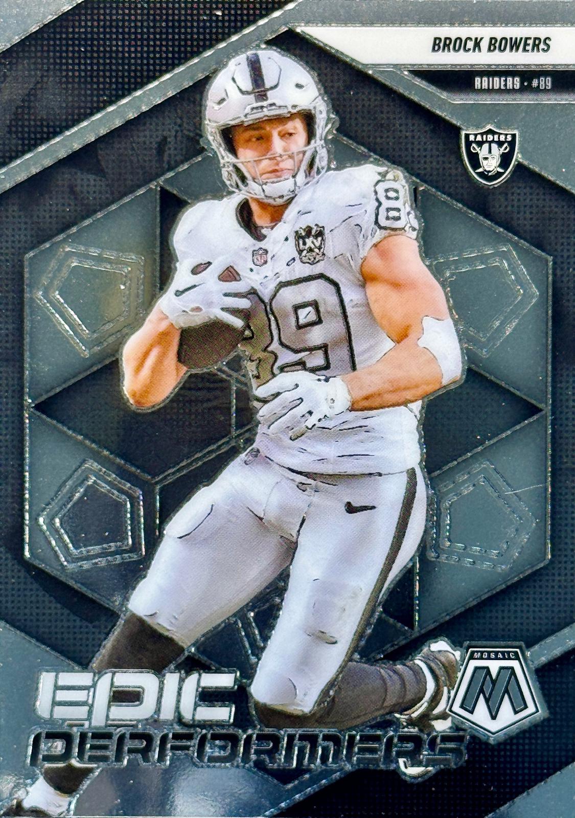 2025 Panini Mosaic Epic Performers Brock Bowers #4 card