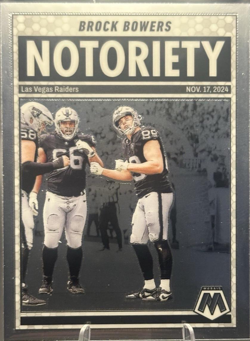2025 Panini Mosaic Notoriety Brock Bowers #10 card