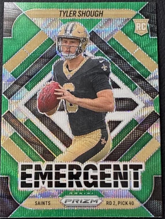 2025 Panini Prizm Emergent Tyler Shough [Green Wave] #8 card