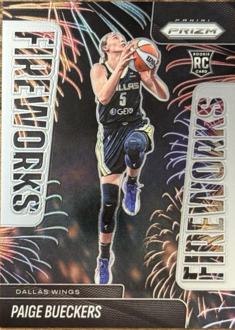 2025 Panini Prizm WNBA Fireworks Paige Bueckers #14 card