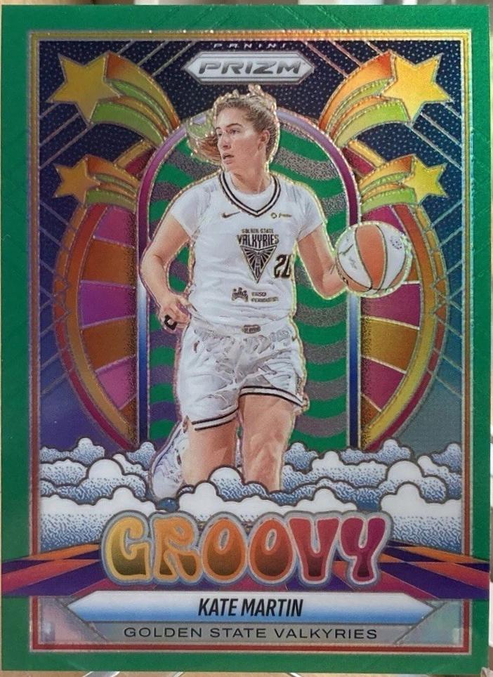 2025 Panini Prizm WNBA Groovy Kate Martin [Green] #4 card