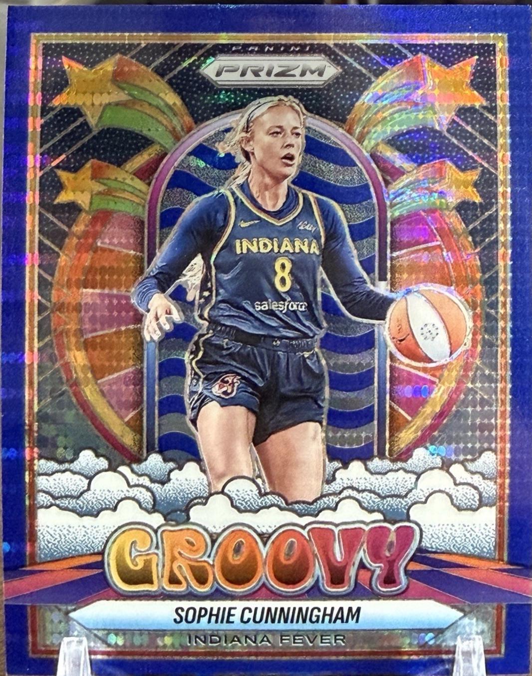 2025 Panini Prizm WNBA Groovy Sophie Cunningham [Blue Pulsar] #7 card