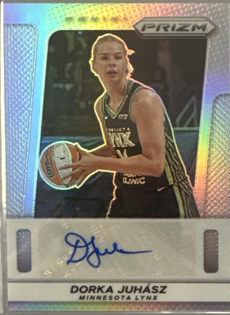2025 Panini Prizm WNBA Throwback Signature Dorka Juhasz #15 card