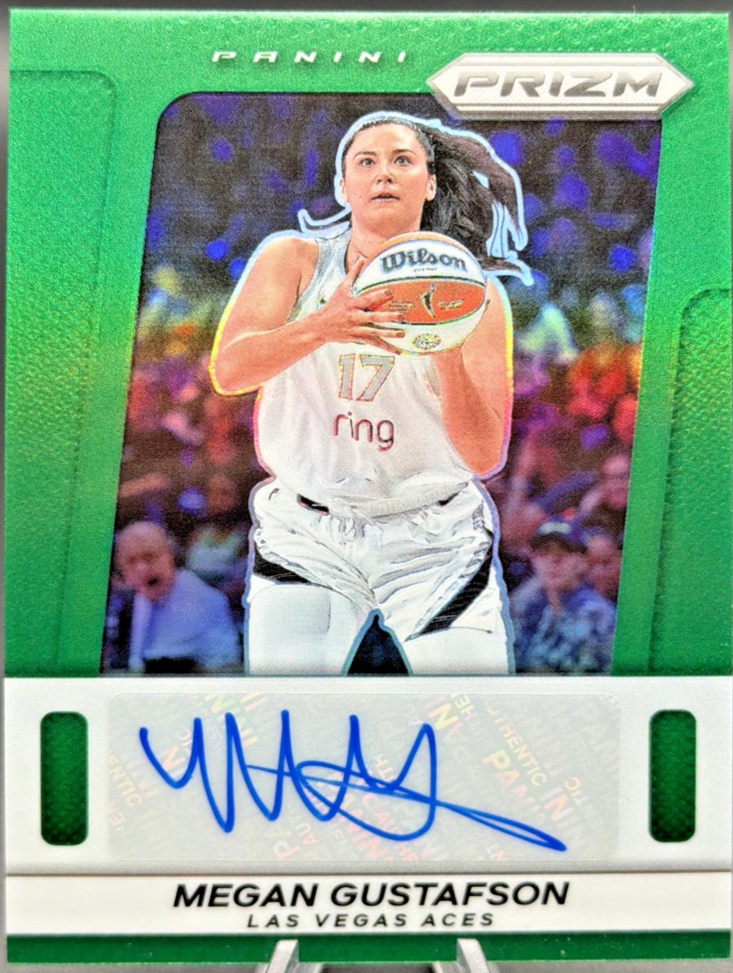 2025 Panini Prizm WNBA Throwback Signature Megan Gustafson [Green] #7 card