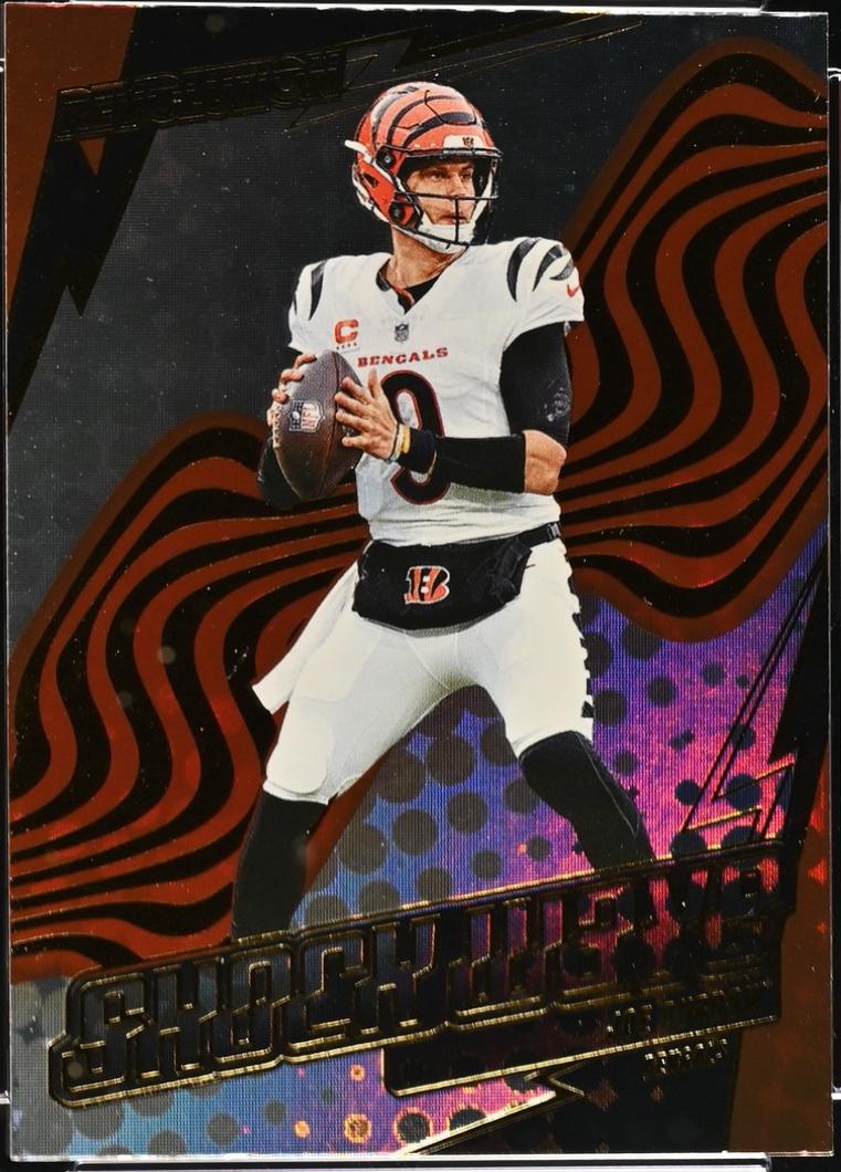 2025 Panini Revolution Shock Wave Joe Burrow #30 card
