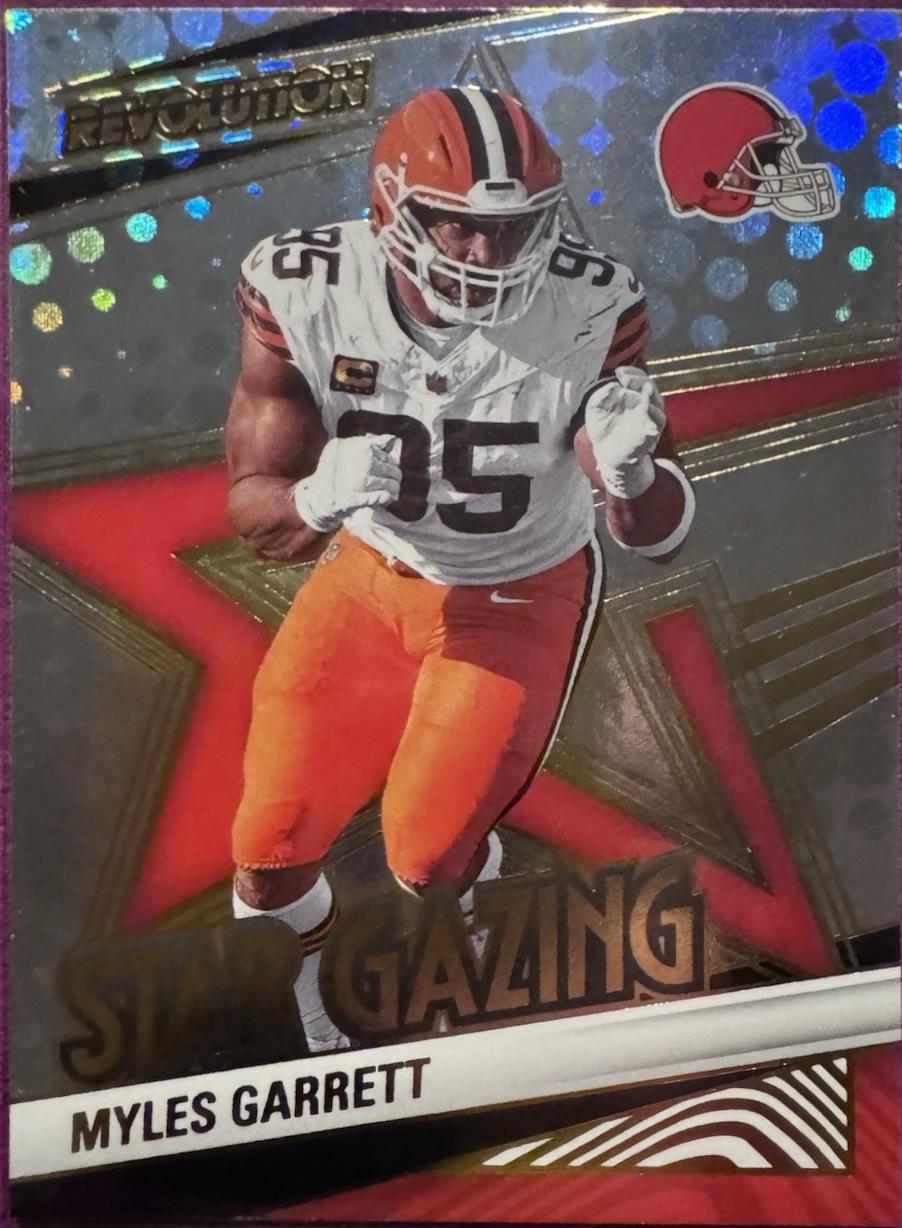 2025 Panini Revolution Star Gazing Myles Garrett #7 card
