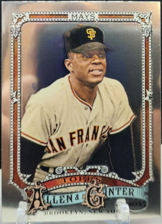 2025 Topps Allen and Ginter Willie Mays [Chrome Variation] #30 card