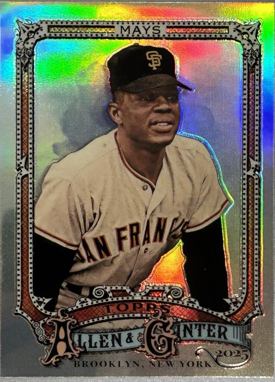 2025 Topps Allen and Ginter Willie Mays [Refractor Chrome Variation] #30 card