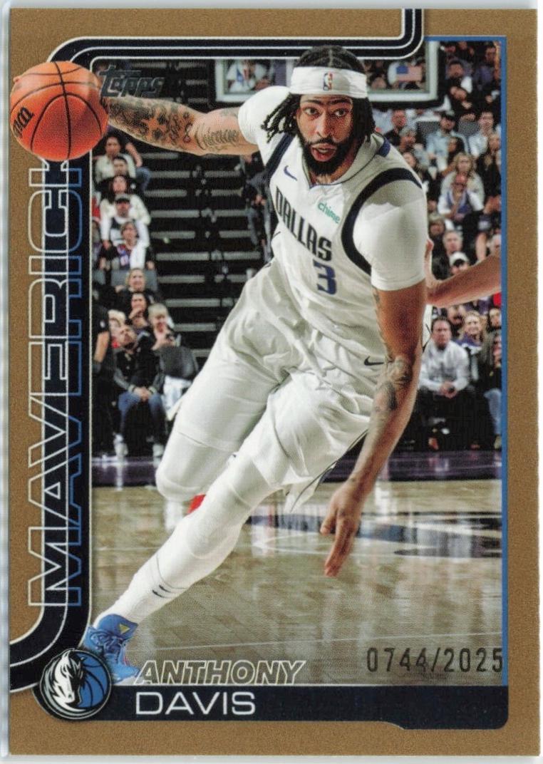 2025 Topps Anthony Davis [Gold] #169 card