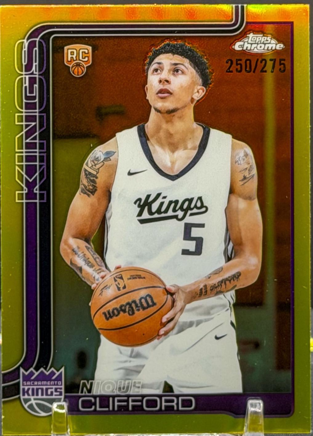 2025 Topps Chrome Nique Clifford [Yellow Refractor] #274 card