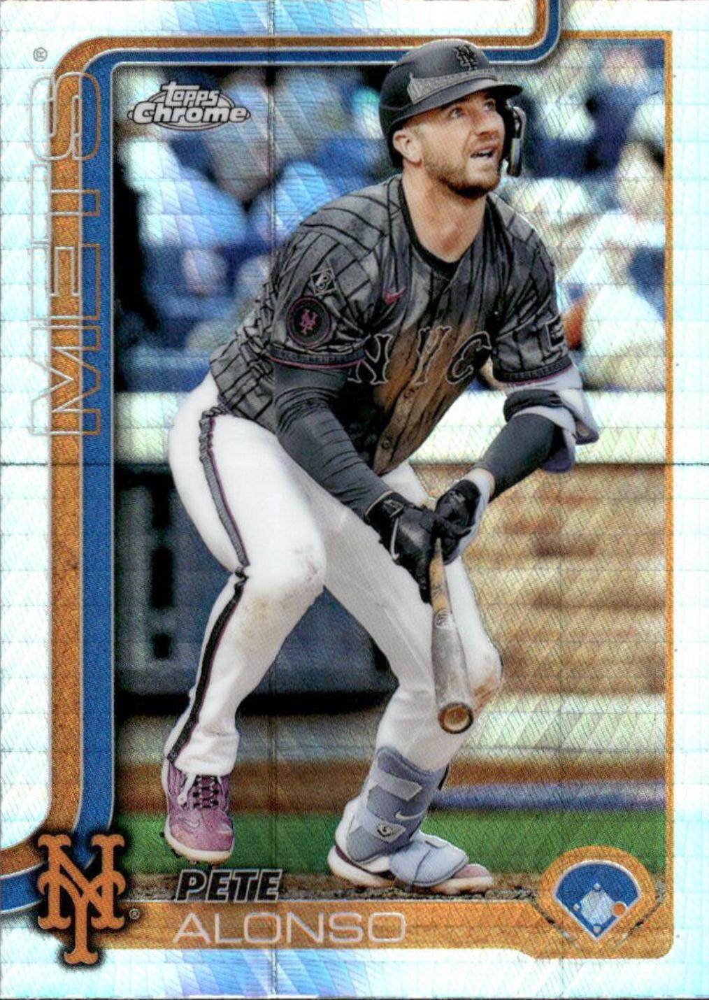 2025 Topps Chrome Pete Alonso [Prism] #136 card