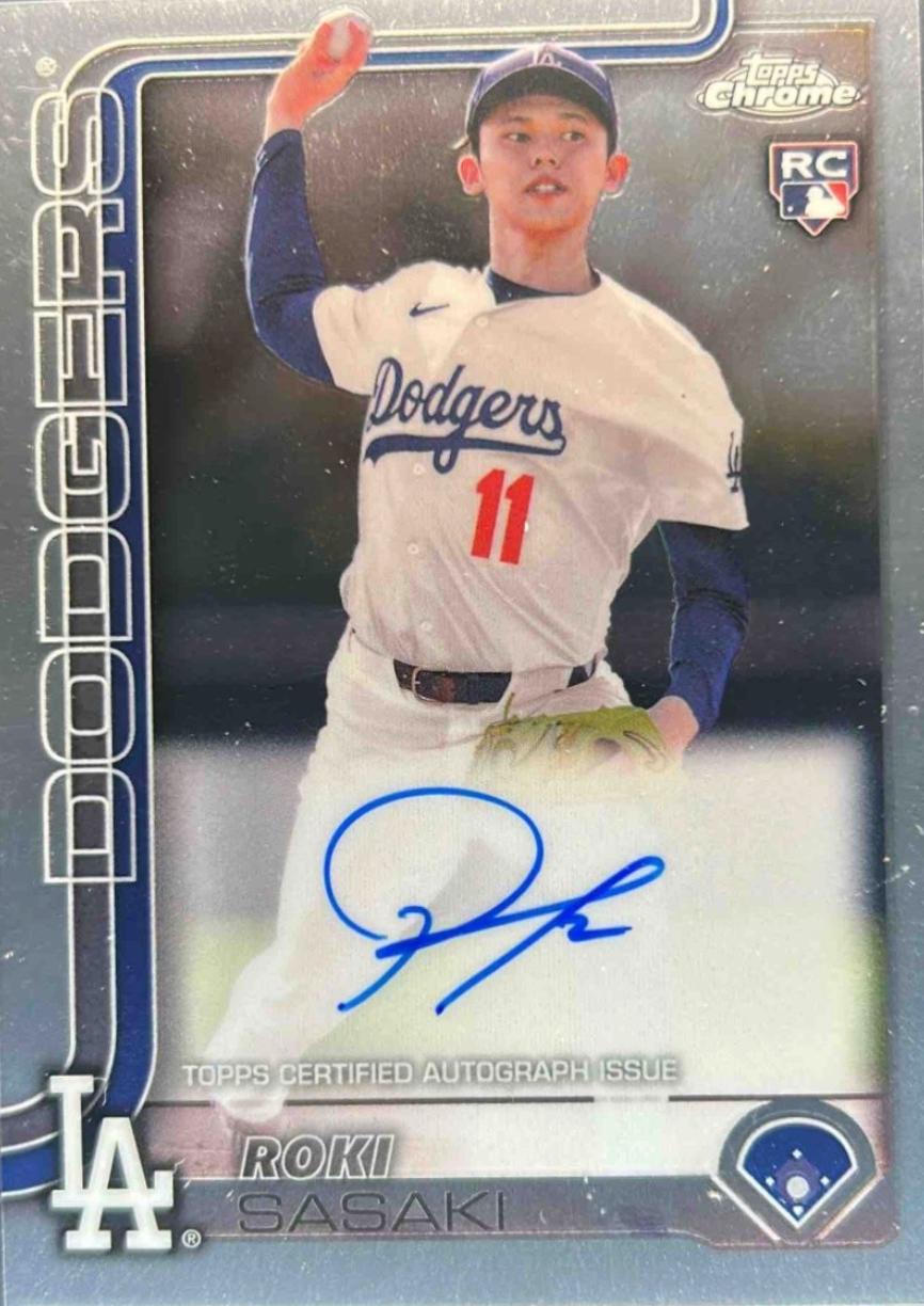 2025 Topps Chrome Rookie Autograph Roki Sasaki #RA-ROKI card