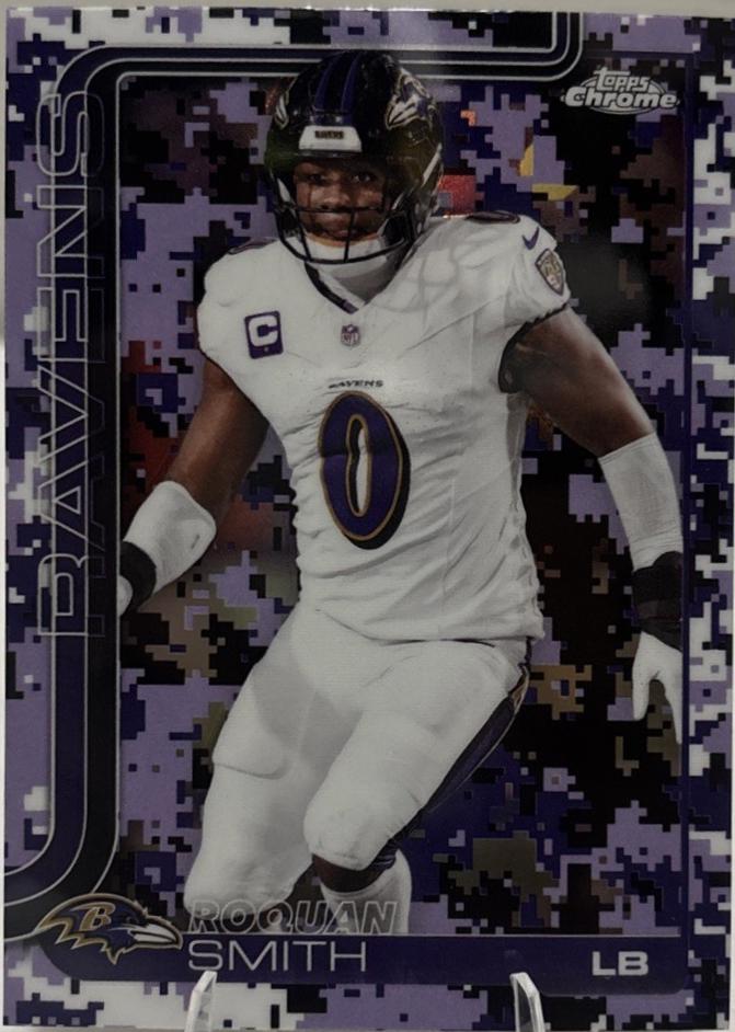 2025 Topps Chrome Roquan Smith [Team Camo Variation] #27 card